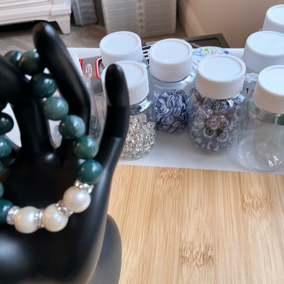 Pearls and Moss Agates Bracelet - Picture 3 of 4